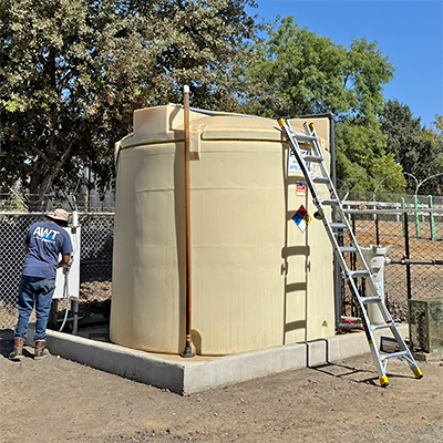 Chemical Storage Tank Radar Level Transmitter