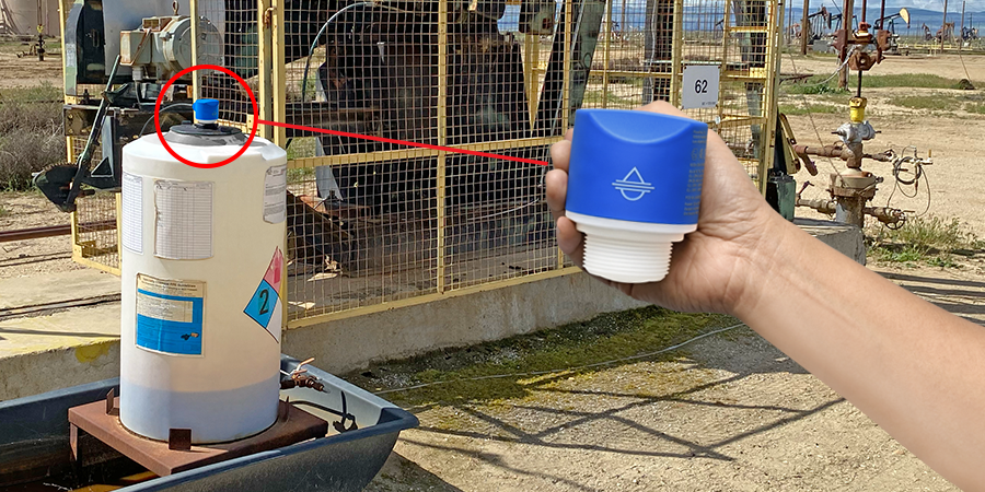 Medición de nivel por radar de tanques de productos químicos en pozos petrolíferos